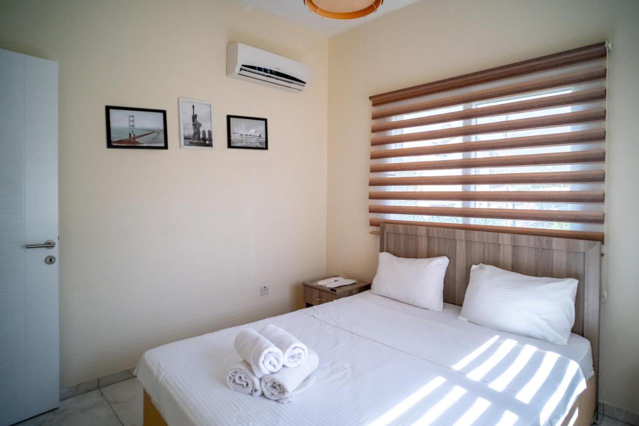 Spacious Two-Bedroom Apartment In Amazing Residence Escape Homes ไคริเนีย ภายนอก รูปภาพ